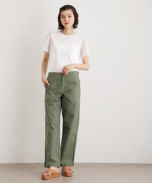 LAURA ASHLEY(ローラアシュレイ)の「【洗える/コットン100%/日本製】レーススリーブカットソー(Tシャツ/カットソー・レディース・ブラック/サックスブルー/ホワイト・38/40)」の5枚目の写真