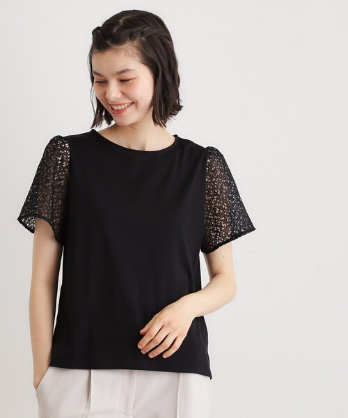 LAURA ASHLEY(ローラアシュレイ)の「【洗える/コットン100%/日本製】レーススリーブカットソー(Tシャツ/カットソー・レディース・ブラック/サックスブルー/ホワイト・38/40)」の8枚目の写真
