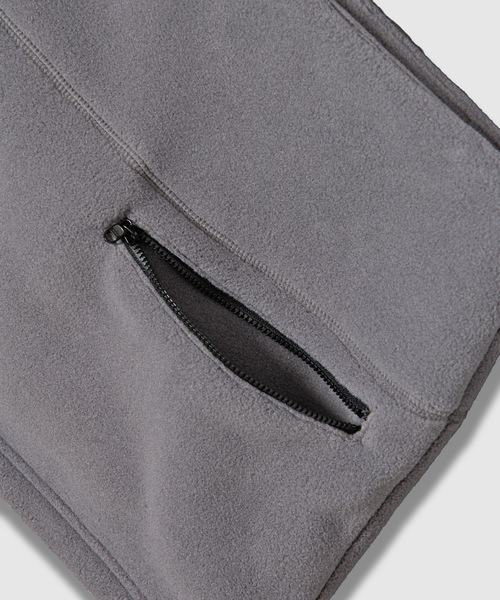 HOLIDAY(ホリデイ)の「CLASSIC FLEECE MINI SKIRT クラシックフリースミニスカート(スカート・レディース・ブラック/グレー・ONE SIZE)」の5枚目の写真