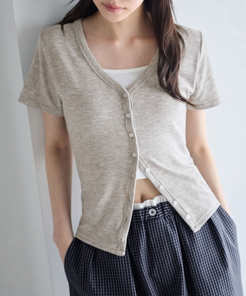 CHAN ME(チャンミ)の「Vネック半袖カーディガン(Tシャツ/カットソー・レディース・チャコールグレー/ライトグレー・MEDIUM/LARGE)」の2枚目の写真