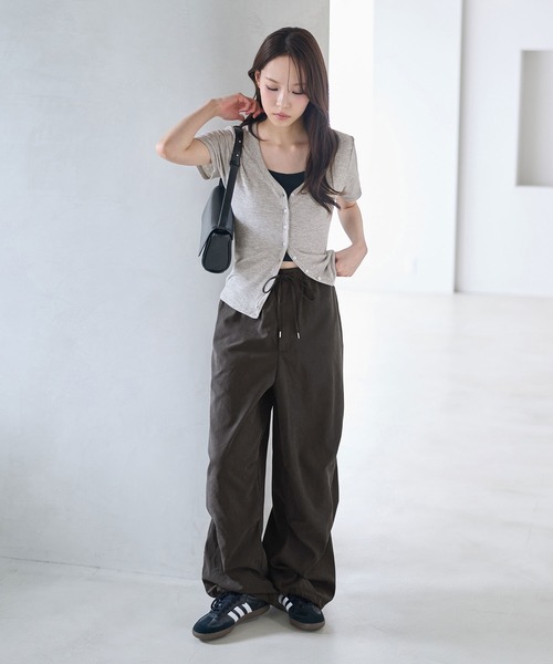 CHAN ME(チャンミ)の「Vネック半袖カーディガン(Tシャツ/カットソー・レディース・チャコールグレー/ライトグレー・MEDIUM/LARGE)」の21枚目の写真