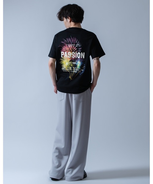 Crownor(クラウノアー)の「花火グラフィック 半袖Tシャツ(Tシャツ/カットソー・メンズ・ホワイト/ブラック・LARGE/MEDIUM)」の9枚目の写真
