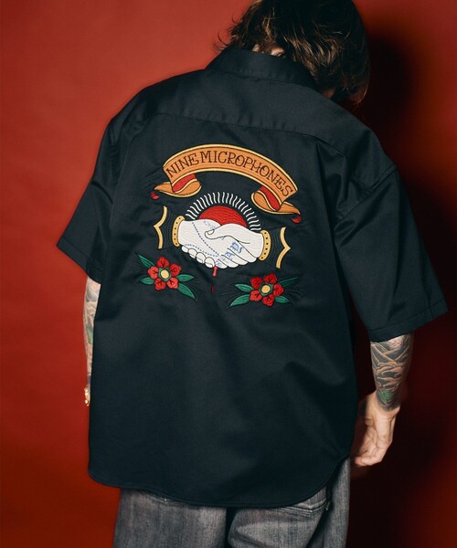 NineMicrophones(ナインマイクロフォンズ)の「WORK SHIRT-The bonds with family-(シャツ/ブラウス・メンズ・グレー/ブラック・X-LARGE/LARGE/MEDIUM/SMALL)」の16枚目の写真