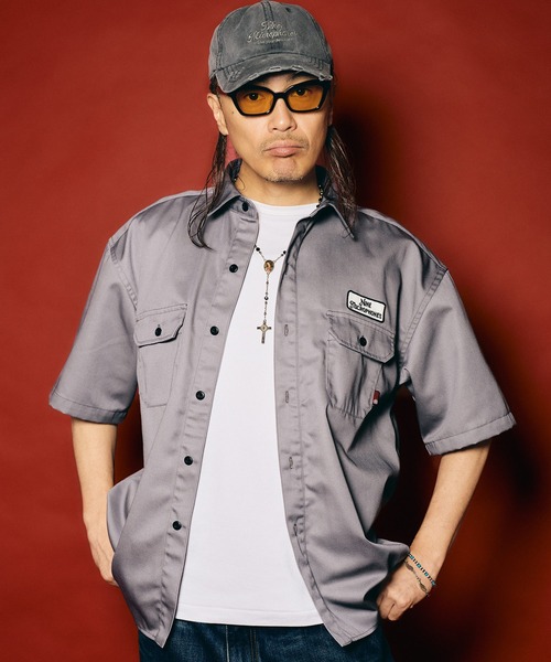 NineMicrophones(ナインマイクロフォンズ)の「WORK SHIRT-The bonds with family-(シャツ/ブラウス・メンズ・グレー/ブラック・X-LARGE/LARGE/MEDIUM/SMALL)」の2枚目の写真