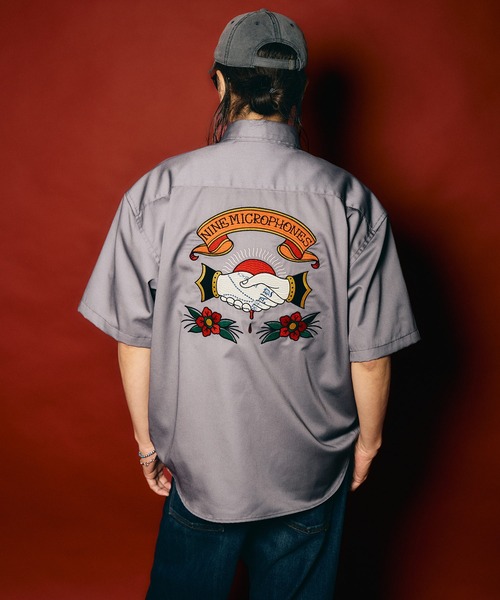 NineMicrophones(ナインマイクロフォンズ)の「WORK SHIRT-The bonds with family-(シャツ/ブラウス・メンズ・グレー/ブラック・X-LARGE/LARGE/MEDIUM/SMALL)」の13枚目の写真