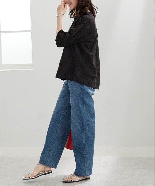 BELLUNA PLUS(ベルーナ)の「コード刺しゅうブラウス(シャツ/ブラウス・レディース・ブラック/サックスブルー・X-LARGE/LARGE/MEDIUM)」の8枚目の写真