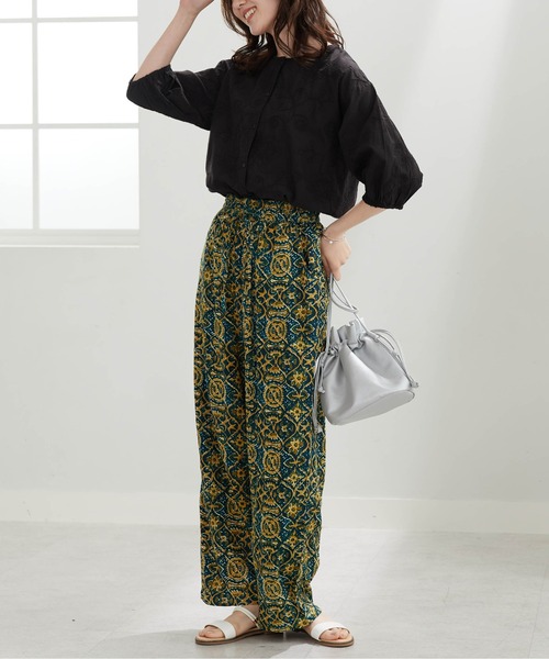 BELLUNA PLUS(ベルーナ)の「コード刺しゅうブラウス(シャツ/ブラウス・レディース・ブラック/サックスブルー・X-LARGE/LARGE/MEDIUM)」の11枚目の写真