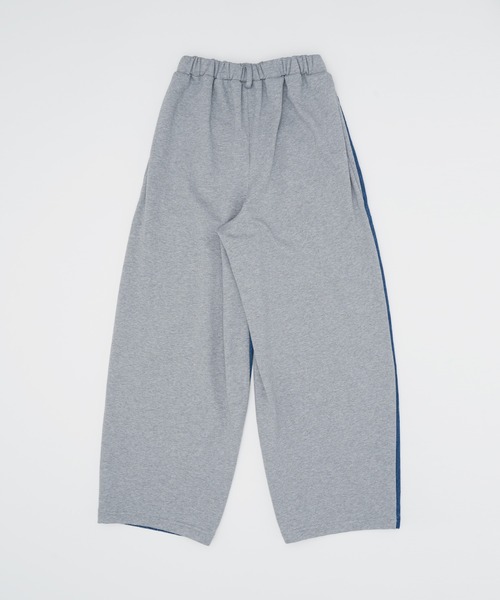 SOEMIN(ソミン)の「Denim docking sweatpants/バックスウェットデニムパンツ(デニムパンツ・レディース・インディゴブルー/ホワイト・FREE)」の12枚目の写真