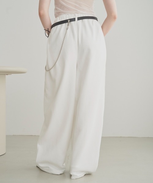 SOEMIN(ソミン)の「Denim docking sweatpants/バックスウェットデニムパンツ(デニムパンツ・レディース・インディゴブルー/ホワイト・FREE)」の19枚目の写真