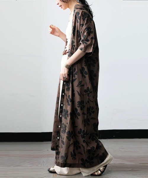 antiqua(アンティカ)の「綿100 花柄 シャツワンピース(シャツワンピース・レディース・ブラック/ベージュ・P/R)」の9枚目の写真