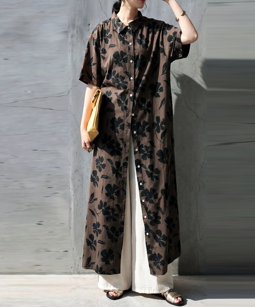 antiqua(アンティカ)の「綿100 花柄 シャツワンピース(シャツワンピース・レディース・ブラック/ベージュ・P/R)」の10枚目の写真