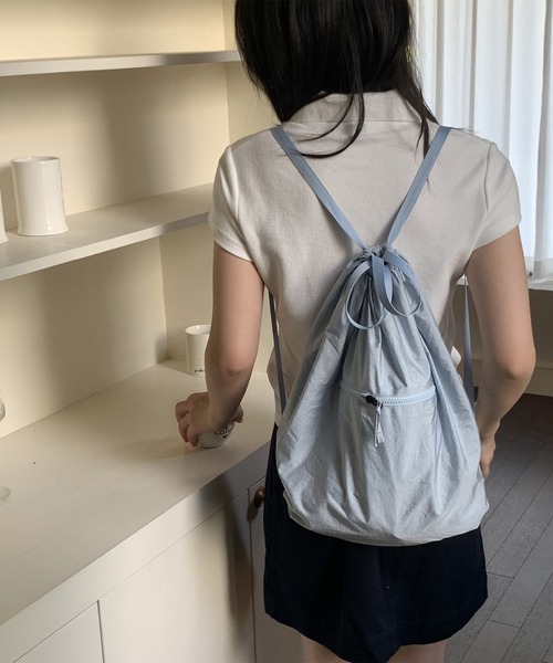 LYEON（リヨン）の「2WAYナイロンナップサック（バックパック/リュック・レディース・ブラック/ブルー/イエロー・FREE）」の2枚目の写真
