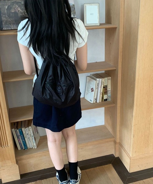 LYEON（リヨン）の「2WAYナイロンナップサック（バックパック/リュック・レディース・ブラック/ブルー/イエロー・FREE）」の12枚目の写真