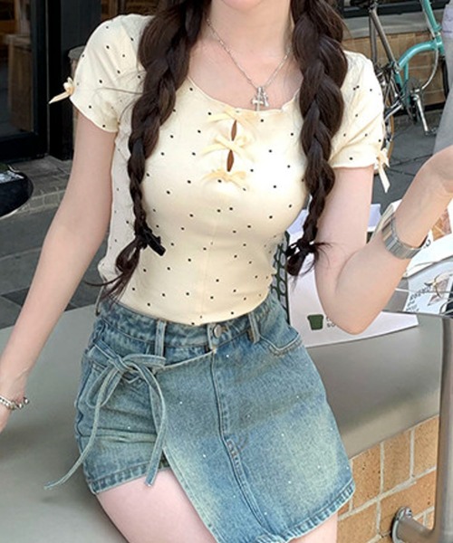 Mejoul(メジュール)の「【2026春夏新作】ドット柄フロントリボンカットアウト半袖Tシャツ(Tシャツ/カットソー・レディース・グレー/アイボリー・F)」の5枚目の写真