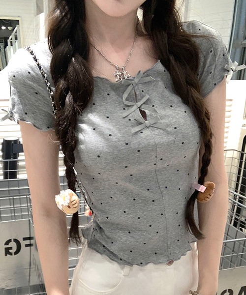 Mejoul(メジュール)の「【2026春夏新作】ドット柄フロントリボンカットアウト半袖Tシャツ(Tシャツ/カットソー・レディース・グレー/アイボリー・F)」の15枚目の写真
