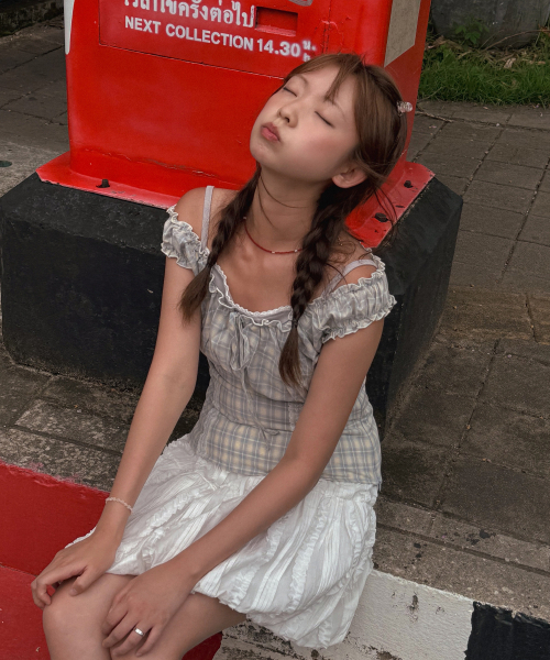 OURNOSTALGIA(アワー ノスタルジア)の「Bell Check Sleeveless Blouse_Sky Blue(OB6BL05)(シャツ/ブラウス・レディース・スカイブルー・SMALL/MEDIUM)」の1枚目の写真