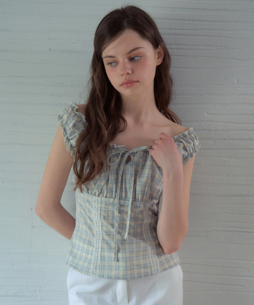 OURNOSTALGIA(アワー ノスタルジア)の「Bell Check Sleeveless Blouse_Sky Blue(OB6BL05)(シャツ/ブラウス・レディース・スカイブルー・SMALL/MEDIUM)」の2枚目の写真