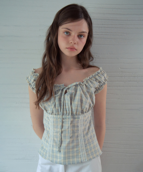 OURNOSTALGIA(アワー ノスタルジア)の「Bell Check Sleeveless Blouse_Sky Blue(OB6BL05)(シャツ/ブラウス・レディース・スカイブルー・SMALL/MEDIUM)」の3枚目の写真