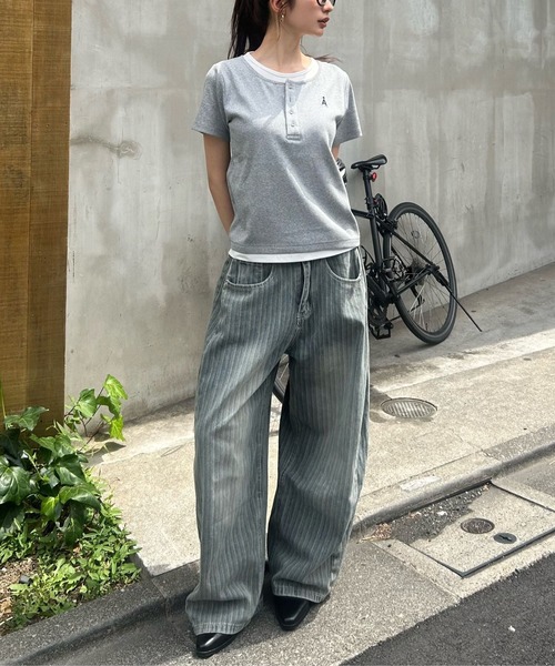 ALAND(エーランド)の「【UNISEX】ALAND/レイヤードヘンリ-半袖T(Tシャツ/カットソー・レディース・グレー/ブラック/ホワイト・LARGE/SMALL)」の7枚目の写真