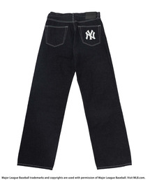 BACK TO THE FIELD（バック トゥー ザ フィールド）の「【MLB】Loose Fit Jeans（デニムパンツ）」