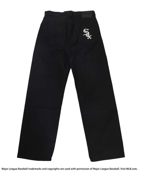 BACK TO THE FIELD(バック トゥー ザ フィールド)の「【MLB】Loose Fit Jeans(デニムパンツ・メンズ・ブラック/インディゴブルー/ブルー・MEDIUM/LARGE/XL)」の2枚目の写真