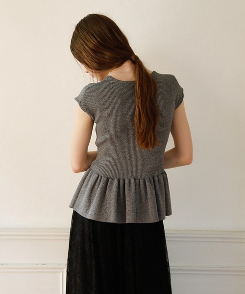 MIELI INVARIANT（ミエリインヴァリアント）の「Clear Peplum V/N Tops（ニット/セーター・レディース・レッド/ブラック/ミックスグレー/ホワイト・FREE）」の12枚目の写真