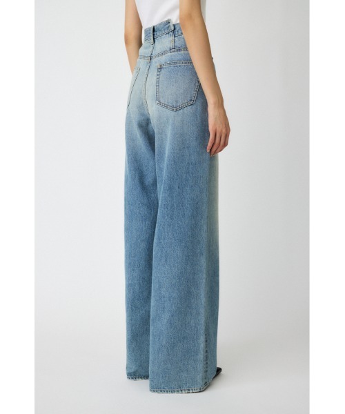 MOUSSY（マウジー）の「CROSS WAIST WIDE STRAIGHT（デニムパンツ・レディース・ライトブルー/ブルー/ダークブルー/ブラック・0/1/2）」の17枚目の写真