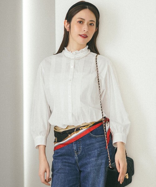 23区(ニジュウサンク)の「コットンボイル フリルカラー ブラウス(シャツ/ブラウス・レディース・ホワイト系/ブラック系・38)」の1枚目の写真