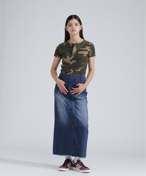 AVIREX(アヴィレックス)の「《WEB限定/DAILY/デイリー/WOMAN》RIB CAMO S/S HENLEY NECK T-SHIRT(Tシャツ/カットソー・レディース・グレー系カモフラージュ/グリーン系カモフラージュ・M/S)」の22枚目の写真