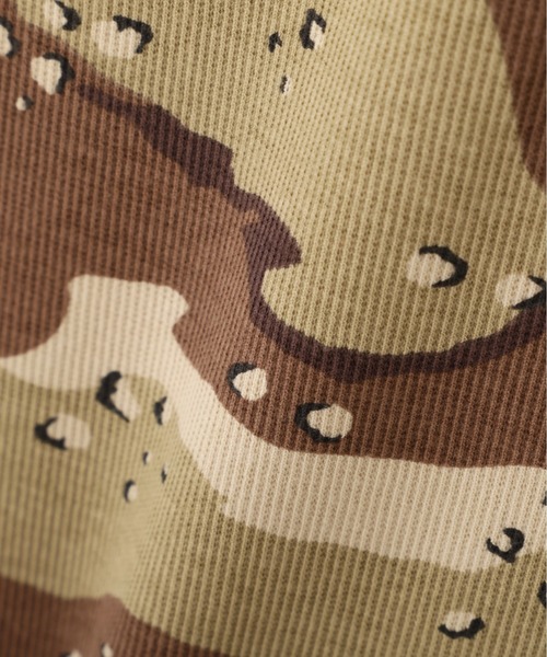 AVIREX(アヴィレックス)の「《WEB限定/DAILY/デイリー/WOMAN》RIB CAMO S/S HENLEY NECK T-SHIRT(Tシャツ/カットソー・レディース・グレー系カモフラージュ/グリーン系カモフラージュ・M/S)」の20枚目の写真