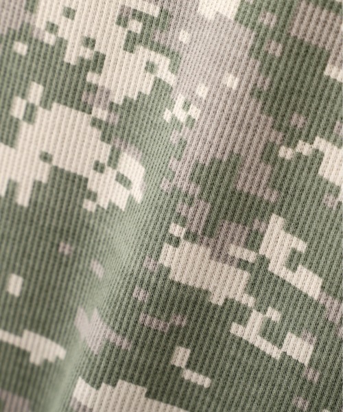 AVIREX(アヴィレックス)の「《WEB限定/DAILY/デイリー/WOMAN》RIB CAMO S/S HENLEY NECK T-SHIRT(Tシャツ/カットソー・レディース・グレー系カモフラージュ/グリーン系カモフラージュ・M/S)」の16枚目の写真