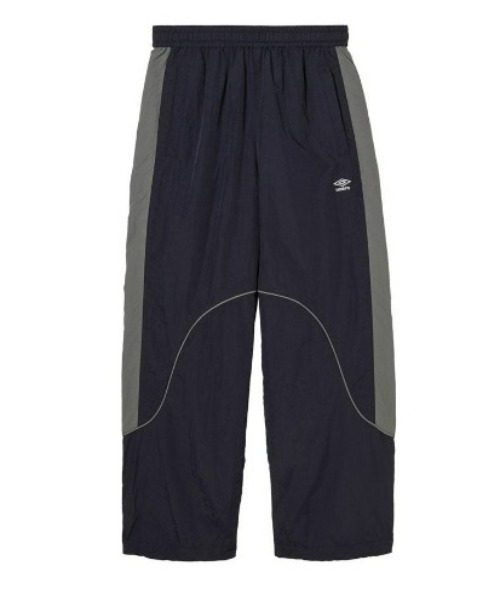 UMBRO（アンブロ）の「umbro/アンブロ ナイロンウーブンワイドパンツ ウインド・シェル（その他パンツ・メンズ・オフホワイト/ネイビー・S/L/O/M）」の22枚目の写真