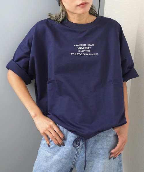 gossara(ゴサラ)の「【メンズライクなゆるさを楽しむ】 サンディエゴロゴミニ裏毛T(Tシャツ/カットソー・レディース・ネイビー/ブラウン/オートミール・FREE)」の3枚目の写真