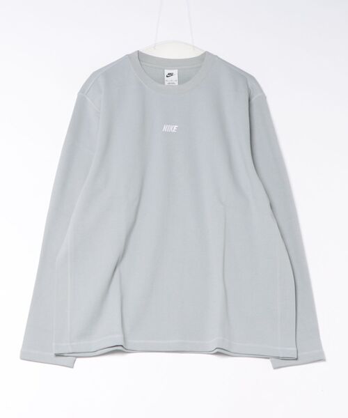NIKE（ナイキ）の「《NIKEアパレル》ASMNKCLUBVARSITYLSCREW（Tシャツ/カットソー・メンズ・ライトグレー/ブラック・2XL/L/M/S/XL）」の2枚目の写真