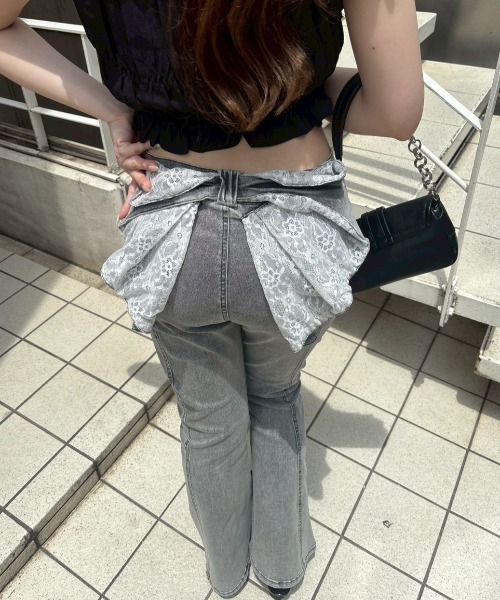 Another Branch olive des olive(アナザーブランチオリーブデオリーブ)の「バックリボンレースフレアーパンツ(デニムパンツ・レディース・その他/スミクロ/ケミカルウォッシュ・SMALL/MEDIUM)」の17枚目の写真