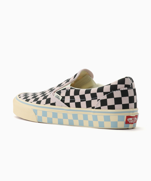 VANS(バンズ)の「VANS / ヴァンズ Classic Slip-On(スリッポン・メンズ・ピンク・95/90/85/100/80)」の3枚目の写真