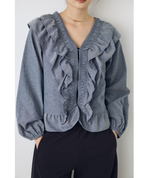 AZUL by moussy(アズールバイマウジー)の「【身長/骨格別着用画像あり】フロントホックラッフルブラウス 春服 秋服 長袖(シャツ/ブラウス・レディース・ブルー/アイボリー/ブラック・FREE)」の18枚目の写真