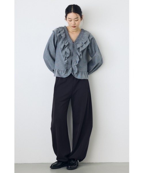 AZUL by moussy(アズールバイマウジー)の「【身長/骨格別着用画像あり】フロントホックラッフルブラウス 春服 秋服 長袖(シャツ/ブラウス・レディース・ブルー/アイボリー/ブラック・FREE)」の21枚目の写真