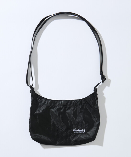 WILD THINGS(ワイルドシングス)の「限定展開 WILD THINGS/ワイルドシングス 別注PACKABLE MINI SHOULDER BAG(ショルダーバッグ・メンズ・チャコールグレー/オリーブ/ベージュ/ブラック・フリ-)」の5枚目の写真