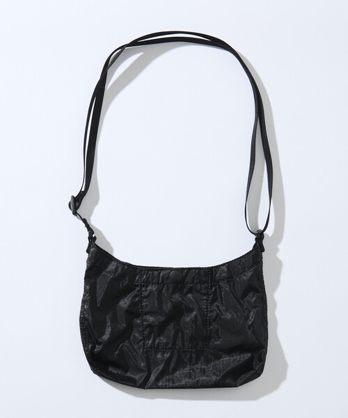 WILD THINGS(ワイルドシングス)の「限定展開 WILD THINGS/ワイルドシングス 別注PACKABLE MINI SHOULDER BAG(ショルダーバッグ・メンズ・チャコールグレー/オリーブ/ベージュ/ブラック・フリ-)」の6枚目の写真