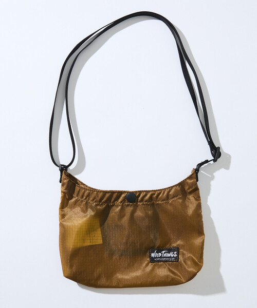WILD THINGS(ワイルドシングス)の「限定展開 WILD THINGS/ワイルドシングス 別注PACKABLE MINI SHOULDER BAG(ショルダーバッグ・メンズ・チャコールグレー/オリーブ/ベージュ/ブラック・フリ-)」の12枚目の写真