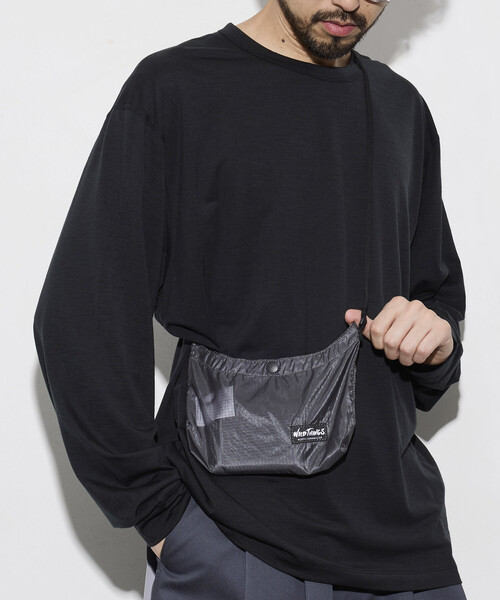 WILD THINGS(ワイルドシングス)の「限定展開 WILD THINGS/ワイルドシングス 別注PACKABLE MINI SHOULDER BAG(ショルダーバッグ・メンズ・チャコールグレー/オリーブ/ベージュ/ブラック・フリ-)」の19枚目の写真