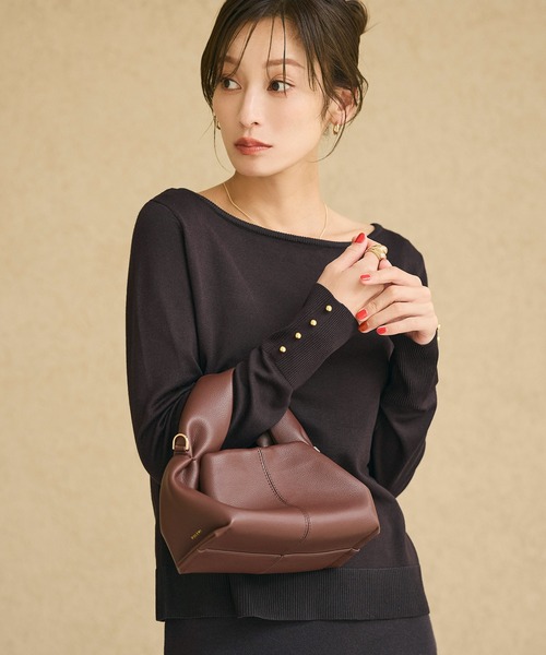 coca(coca)(コカ)の「袖金ボタンボートネックニットトップス【西山茉希様着用】(ニット/セーター・レディース・ダークブラウン/グレー/ブラック/アイボリー・M/L/S)」の14枚目の写真