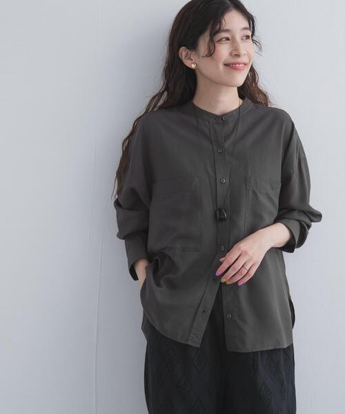 URBAN RESEARCH DOORS(アーバンリサーチドアーズ)の「ダブルポケットニュアンスシャツ(シャツ/ブラウス・レディース・チャコールグレー/ベージュ系その他/イエロー系その他・FREE)」の8枚目の写真