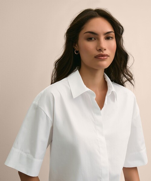 BROOKS BROTHERS（ブルックスブラザーズ）の「コットン　ドロップショルダー　ショートスリーブシャツ　Classic Fit（シャツ/ブラウス・レディース・ホワイト・SMALL/X-SMALL/LARGE/MEDIUM）」の4枚目の写真