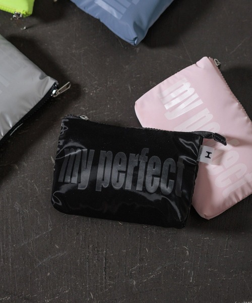 HEREIAM(ヘレイアム)の「【HEREIAM】リフレクションカラーポーチ(ポーチ・レディース・ブルー系/ライトピンク/ブラック/ライトイエロー/シルバー・FREE)」の2枚目の写真