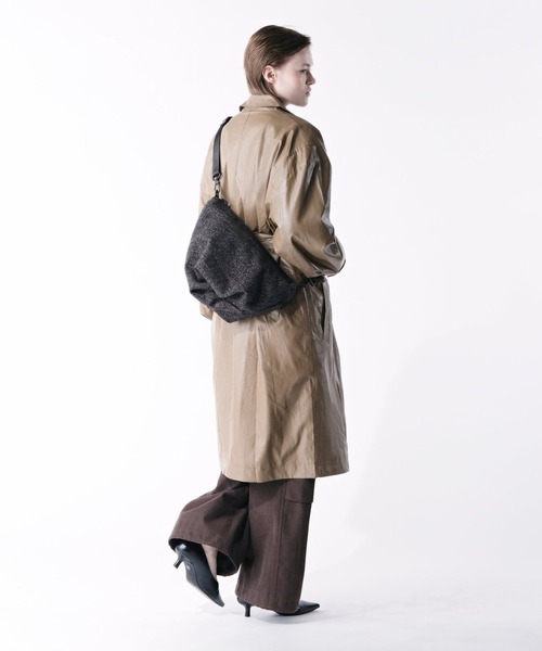 Cote&Ciel(コートエシエル)の「【cote&ciel/コートエシエル】 Orne Tweed Anthracite / ショルダーバッグ(ショルダーバッグ・メンズ・ブラック×グレー・FREE)」の4枚目の写真