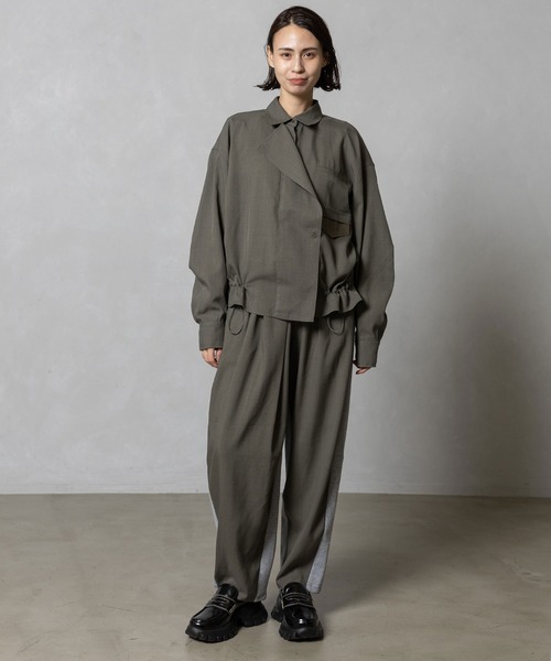 MARECHAL TERRE(マルシャルテル)の「デザインシャツ(シャツ/ブラウス・レディース・カーキ/ベージュ/チャコールグレー/ブラック・MEDIUM)」の11枚目の写真