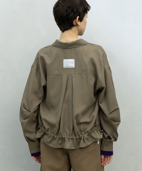 MARECHAL TERRE(マルシャルテル)の「デザインシャツ(シャツ/ブラウス・レディース・カーキ/ベージュ/チャコールグレー/ブラック・MEDIUM)」の14枚目の写真