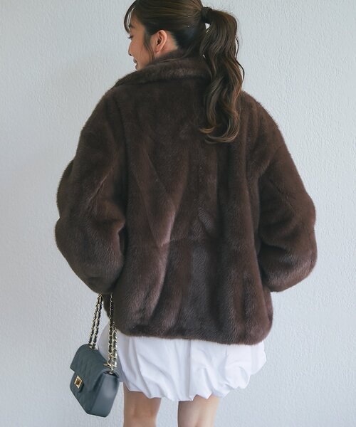 La boutique BonBon(ラブティックボンボン)の「Mink-like fauxfurピーコート(ピーコート・レディース・ブラウン/オフホワイト・FREE)」の14枚目の写真